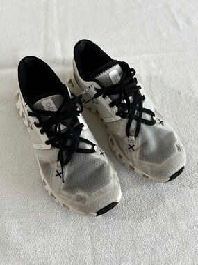 ON Cloud X 3 Sneakers | Size 7.5 Women’s